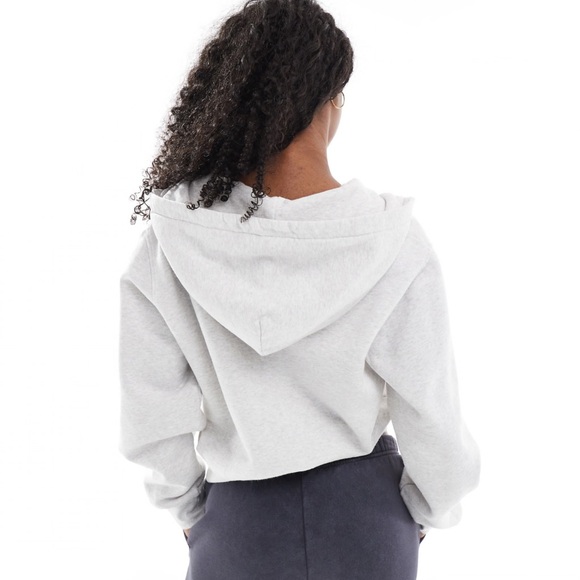 Women's Classic Gray Zip-Up Hoodie - Picture 4 of 4